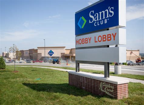 Sam's club omaha - Sam’s Club Plus members earn 2% Sam’s Cash on qualifying pre-tax purchases with a maximum reward of $500 per 12-month membership period. The 2% Sam’s Cash is awarded monthly and loaded onto the membership card for use in club, in our mobile app, on most direct purchases from Sam’s Club online, applied to …